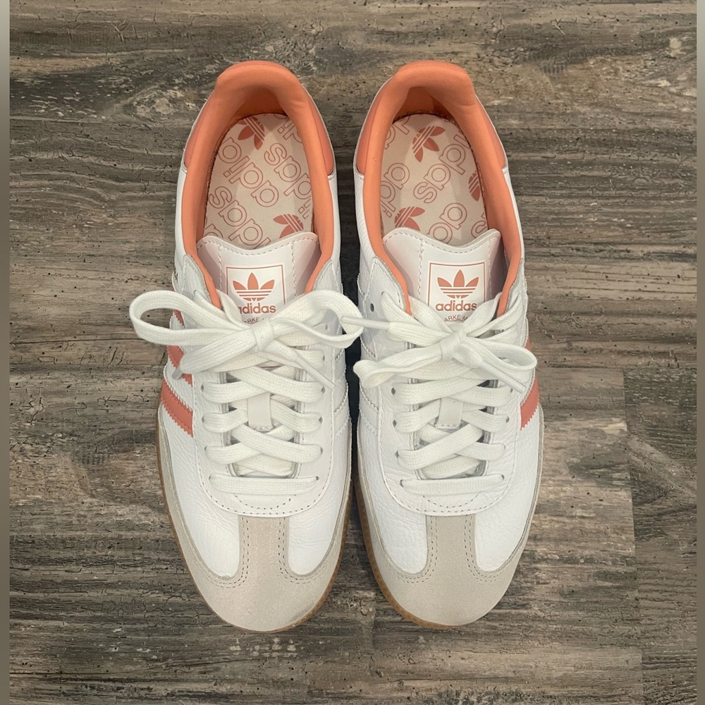 Samba OG - Women's White and Pink Sneakers